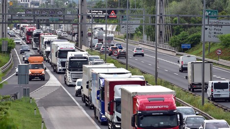 Nesreča na štajerki, avtocesta zaprta v obe smeri