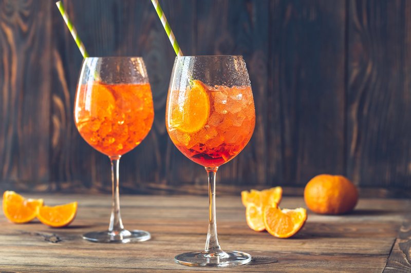 Aperol Spritz, kot ga še niste videli! Recept vas bo navdušil (foto: Profimedia)