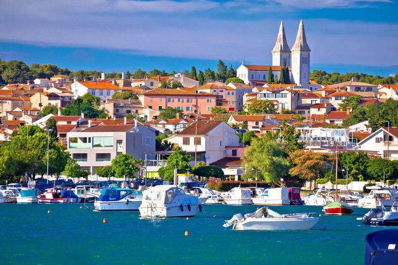 Klavrne počitnice na Hrvaškem: ogoljufana turistka ostala brez apartmaja in denarja (foto: Profimedia)