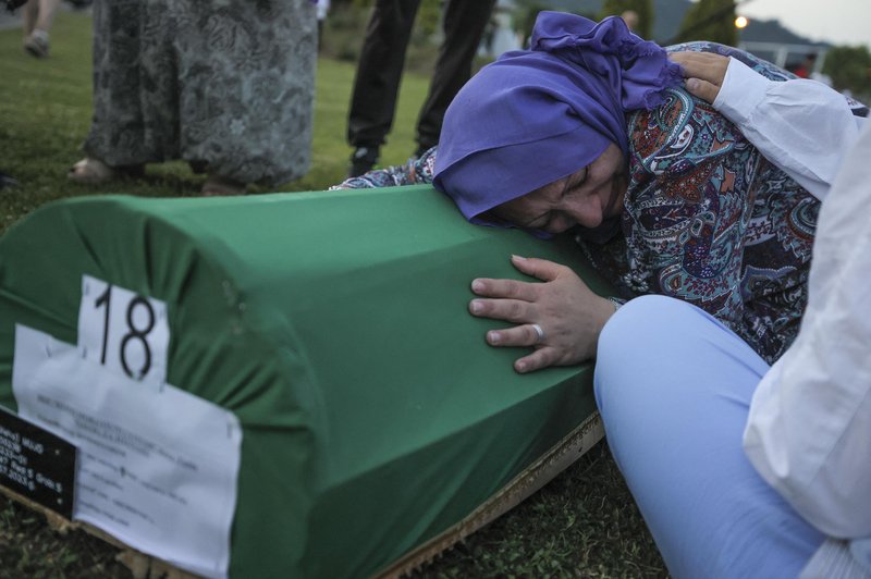 Evropski dan spomina na žrtve genocida v Srebrenici: pokopali bodo dečka, ki je bil star komaj 15 let ... (foto: Profimedia)