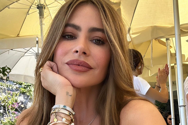 Sofia Vergara pri naših sosedih: "Če vam življenje postreže z limonami, jih pridite stiskat sem" (foto: Instagram/Sofia Vergara)