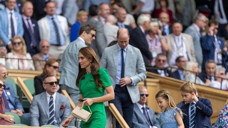 Kdo lahko sedi v kraljevi loži na Wimbledonu in kako mora biti oblečen?