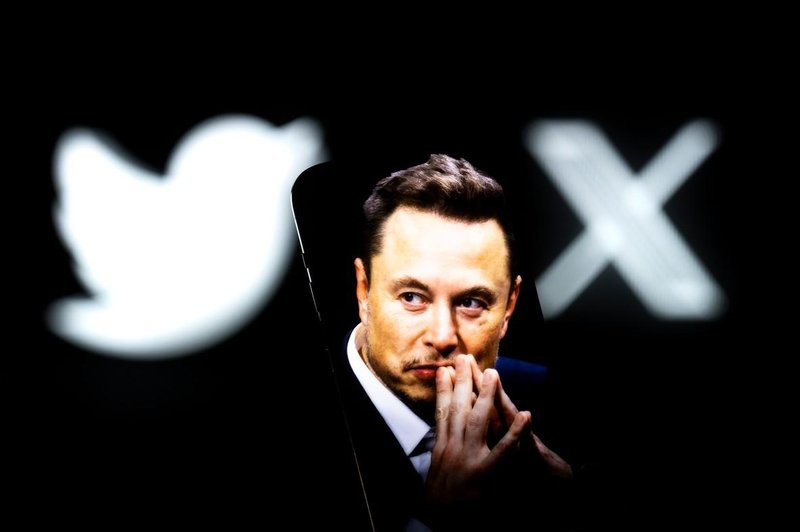 Twitter ne bo več Twitter?! Elon Musk še nikdar glasneje namignil, da bo priljubljeno omrežje po novem ... (foto: Profimedia)