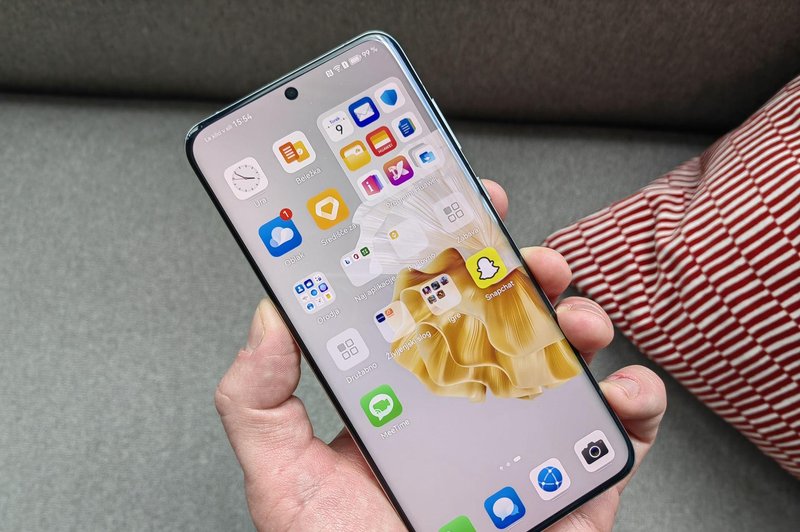 Po korakih: Zakaj je Huawei P60 Pro zasedel prestol kralja mobilne fotografije?
