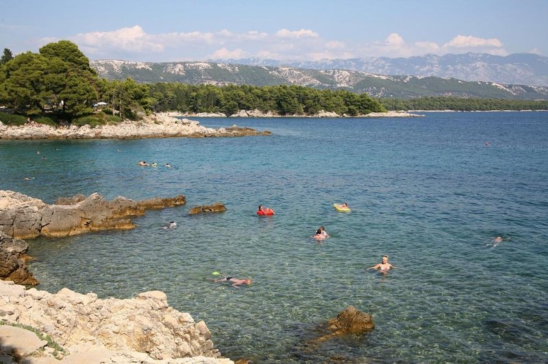 Strah in trepet na hrvaškem otoku: turisti zaskrbljeno kličejo v ambulante (foto: Profimedia)