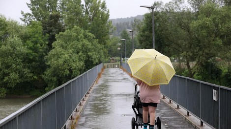 Ni še konec: Arso izdal rumeno opozorilo, zvečer in popoldne ponovno nevihte