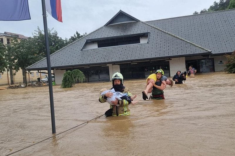 Zaradi razmer v državi gasilci odpovedali pomemben projekt (foto: Facebook/Prostovoljno gasilsko društvo Mengeš)