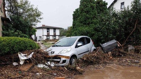 Življenje po koncu apokalipse: vreme v Sloveniji se počasi umirja, toda izredne razmere se nadaljujejo