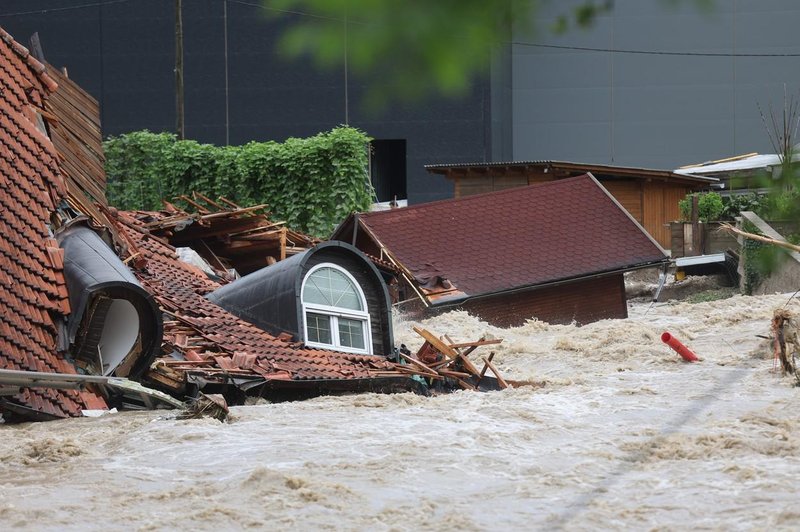 Uničenje, kakršnega Slovenija ne pomni: objave na družbenih medijih razkrivajo šokantne razsežnosti posledic poplav (FOTO) (foto: Profimedia)