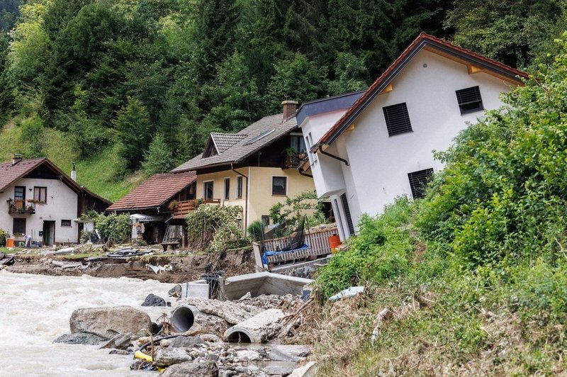 Začenja se obnova države: kako bo Slovenija pomagala prebivalcem v poplavah najbolj prizadetih območjih? (foto: Profimedia)