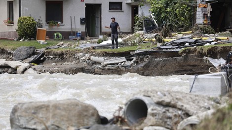 Reke se razlivajo, ali prihajajo tudi hujše poplave?