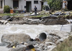 Reke se razlivajo, ali prihajajo tudi hujše poplave?