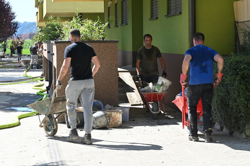 Po hudi delovni nesreči prostovoljca: "Šlo je le za trenutek nepazljivosti" (foto: Žiga Živulovič jr./Bobo)