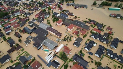 Nikar ne spreglejte: danes je zadnji dan, ko lahko podjetja oddajo vloge za povrnitev škode zaradi poplav