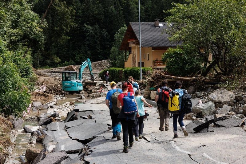 Nazaj v šolske klopi: bo pouk stekel tudi v poškodovanih šolah? (foto: Profimedia)