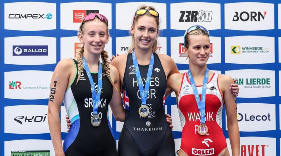 Velik uspeh mlade slovenske športnice na evropskem prvenstvu (prvo tovrstno tekmovanje, pa že na stopničkah) (foto: Facebook/Triatlon Slovenije)