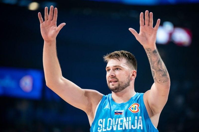 Izjemna gesta izjemnega športnika! Luka Dončić navdušil Zelenortske otoke: "Za našo državo je to veliko priznanje" (foto: FIBA)