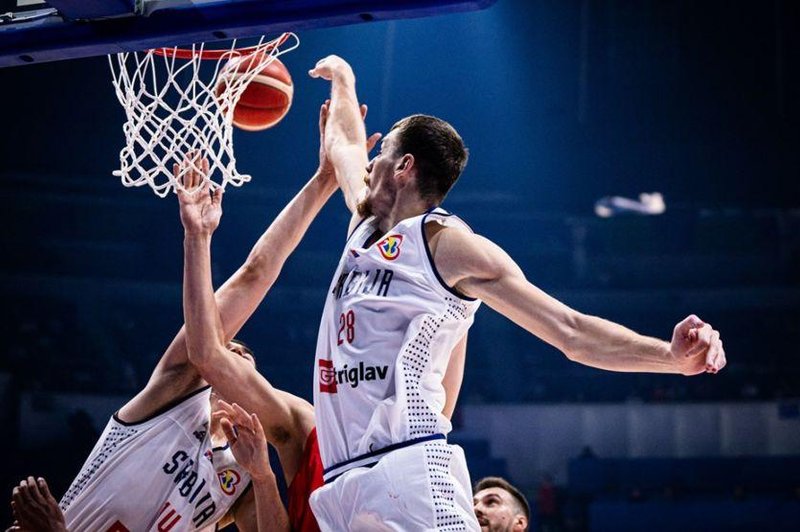 Grozljiva novica s svetovnega prvenstva: košarkar na nujno operacijo, odstranili so mu ... ledvico! (VIDEO) (foto: FIBA)