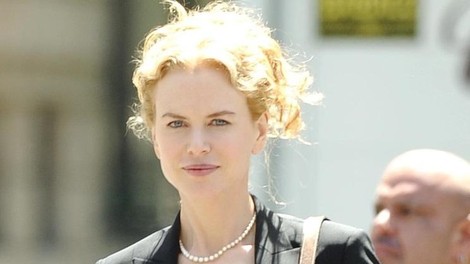 Nicole Kidman si zaradi lepotnih posegov ni več podobna (FOTO)