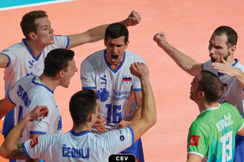 Bravooooo, ekipa! Slovenija je v polfinalu evropskega prvenstva! (foto: CEV)