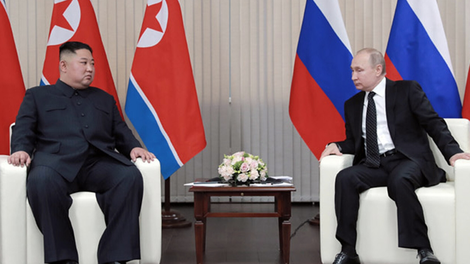 Kim Džong Un in Vladimir Putin na pogovorih o občutljivih temah (ZDA medtem svarijo Severno Korejo)