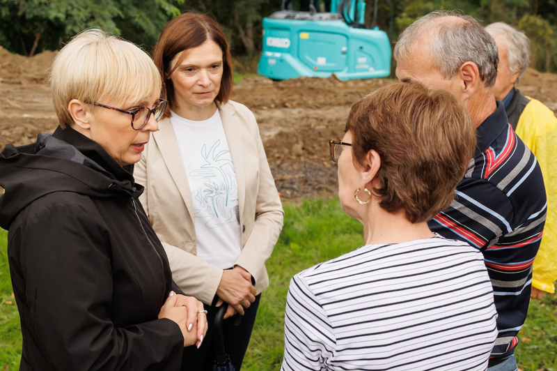 Nataša Pirc Musar v Prekmurju opozorila pred nekakovostnimi gradnjami: "Nismo tako bogati, da bi gradili poceni" (foto: Nebojša Tejić/STA)