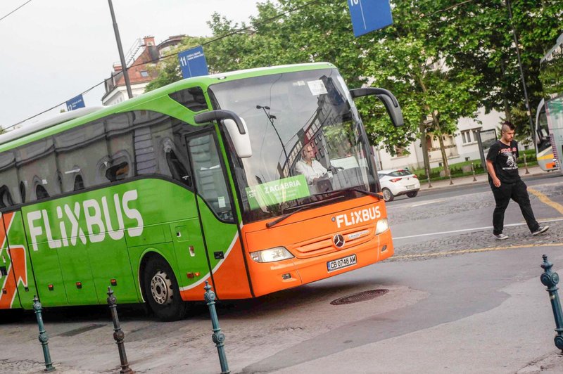 Usodno potovanje, ki se je končalo tragično: v nesreči avtobusa prevoznika Flixbus umrla ženska (foto: Srdjan Zivulovic/Bobo)