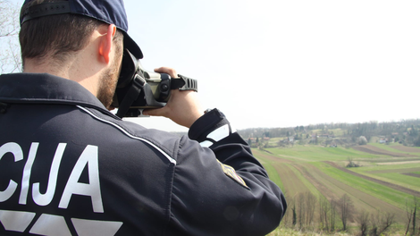 Po Dolenjski tihotapil Afganistance: ko so ga zasačili policisti, je pobegnil