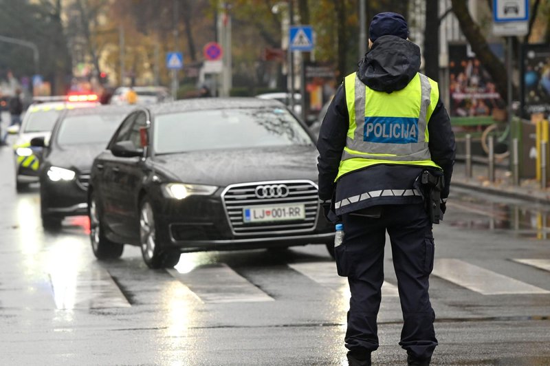 Vozniki, pozor! Na cestah pričakujte poostren nadzor policije (razkrivamo, kje bodo prežali na vas) (foto: Žiga Živulović j.r./Bobo)