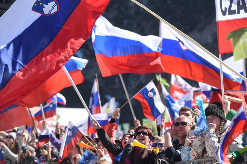 Kdor ne skače, ni … "Nemc"?! Zdaj še najbolj prepoznavni navijaški slogan ni več naš (foto: Profimedia)