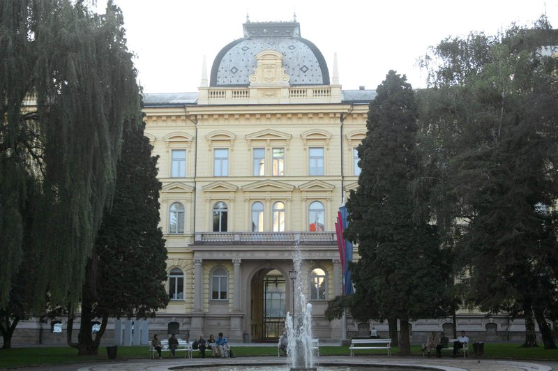 Študentske domove Univerze v Mariboru bo odslej vodil Borut Gaber (foto: Srdjan Zivulovic/Bobo)