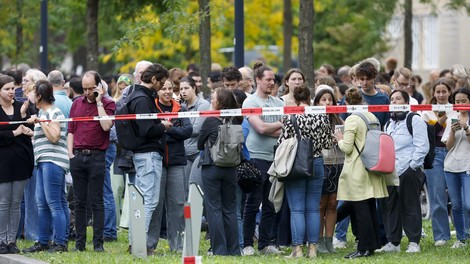 Nov strelski pohod: študent ubil tri osebe, med žrtvami tudi učitelj