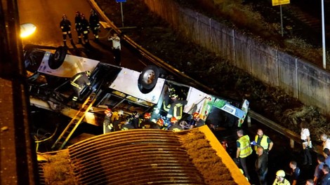 VIDEO: V javnost prišel posnetek nesreče avtobusa, v kateri je umrlo 21 ljudi