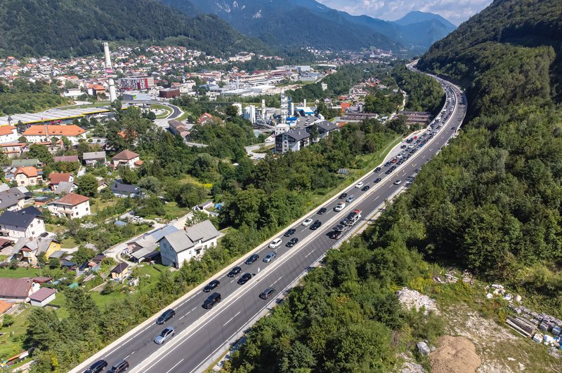 Delo na cesti: konec tedna pričakovani zastoji (foto: Bobo)