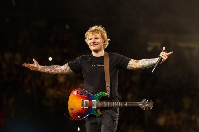 Glasbeni navdušenci, pozor: Ed Sheeran prihaja v našo bližino! (foto: Profimedia)