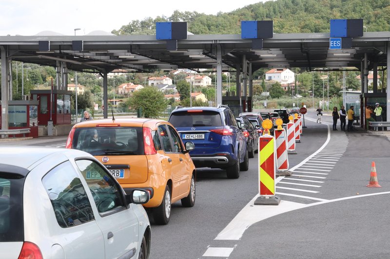 Prvi dan ponovnega nadzora na meji: pravijo, da posebnosti zaenkrat ni bilo, vendar ... (foto: Tomaža Primožič FPA/BOBO)