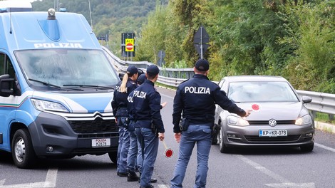 Italija bo nadzor na meji s Slovenijo verjetno podaljšala, razkrili so načrte