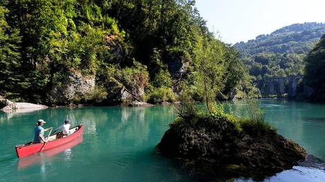 Turistka z vprašanjem o najlepši slovenski reki vse pustila odprtih ust: "Ali lahko ...?"