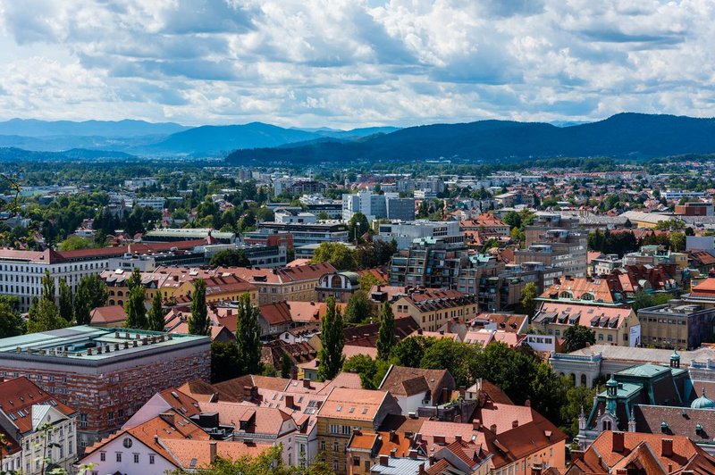 Kdo si lahko privošči stanovanje v Ljubljani? Dva najstnika kupila nepremičnino za milijon evrov (foto: Profimedia)