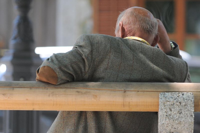 Tega nikoli ne bi smeli storiti, če ste starejši od 50 let (močno se poveča tveganje smrti) (foto: Bor Slana/Bobo)