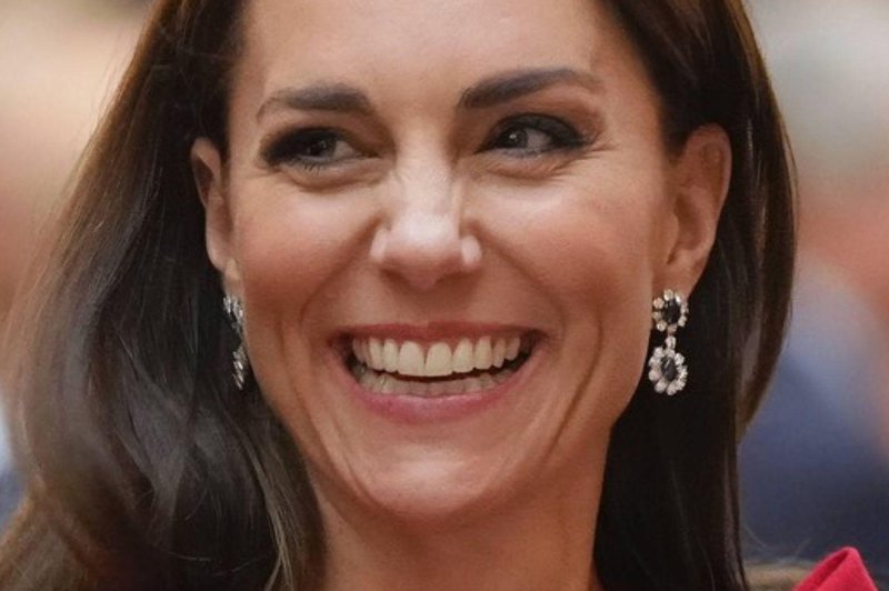 Princesa Catherine po koncu kemoterapije prvič spet v javnosti, udeležila se je ... (foto: Profimedia)