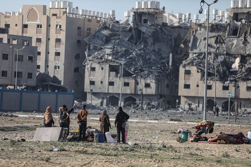 Ujeti sredi pekla: umik pred bombardiranjem za mnoge nemogoč (foto: Profimedia)