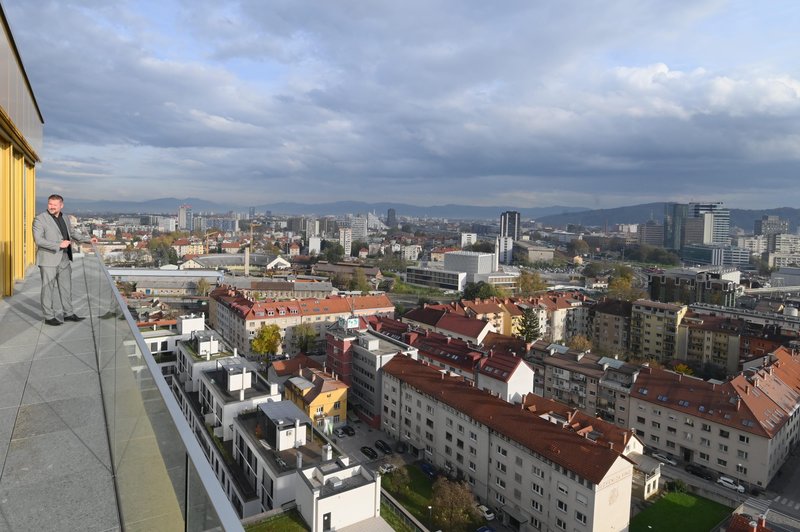 Sanje o nakupu stanovanja vse bolj oddaljene: cene nepremičnin vnovično navzgor (foto: Bobo)