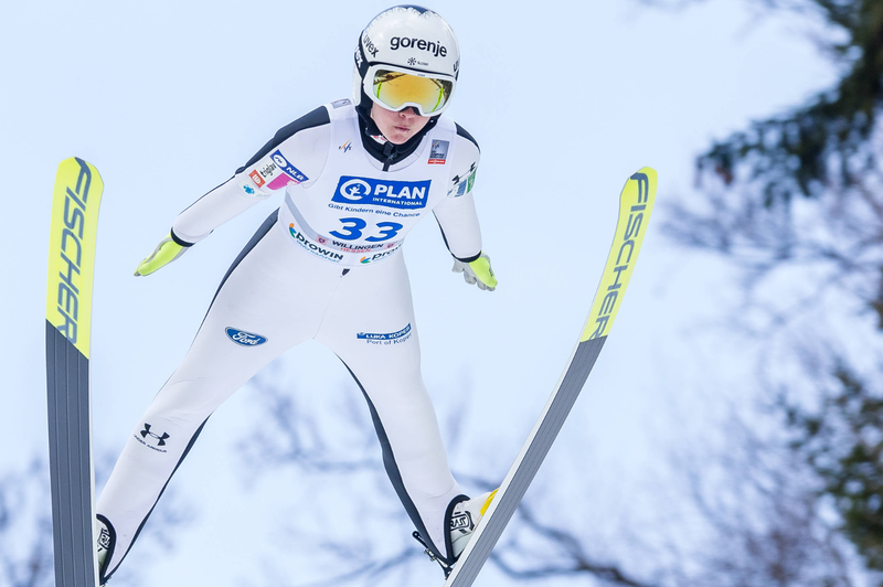 Kljub težavam v doskoku Ema Klinec poskrbela za prve slovenske stopničke to zimo (foto: Profimedia)