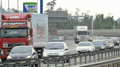 Zaradi nesreče popolna zapora mariborske vzhodne obvoznice