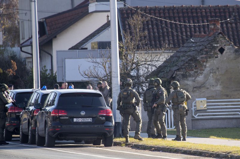 Smrt v cvetličarni: morilec na Hrvaškem ustrelil svojo ženo, nato sodil še mami in sebi (foto: Bobo)