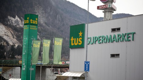 Tuš