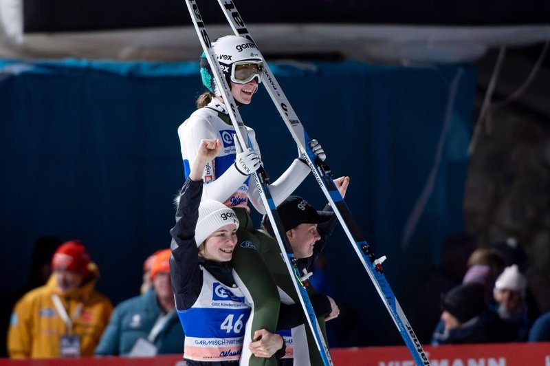 Nika Prevc in Nika Križnar. (foto: Profimedia)