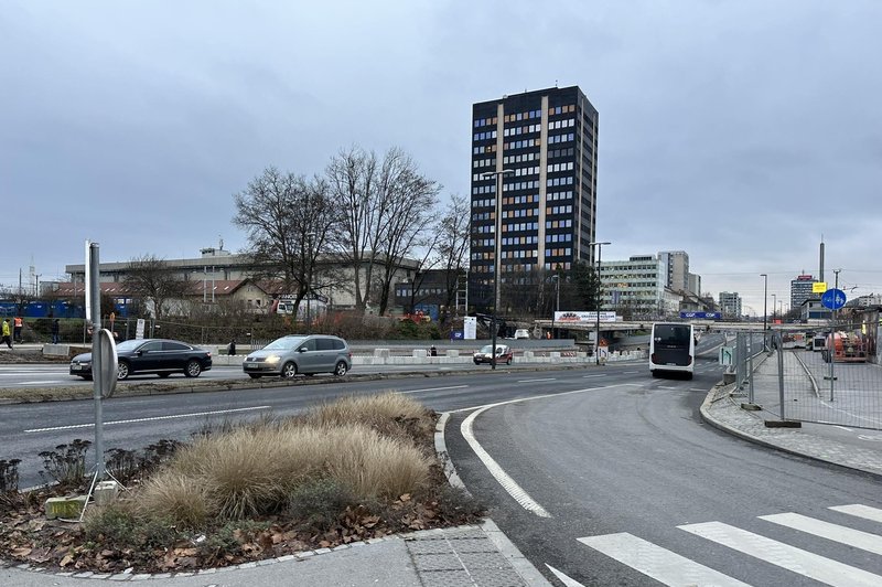 Na Dunajski delno stekel promet, a še vedno lahko pričakujemo gnečo (foto: Uredništvo)