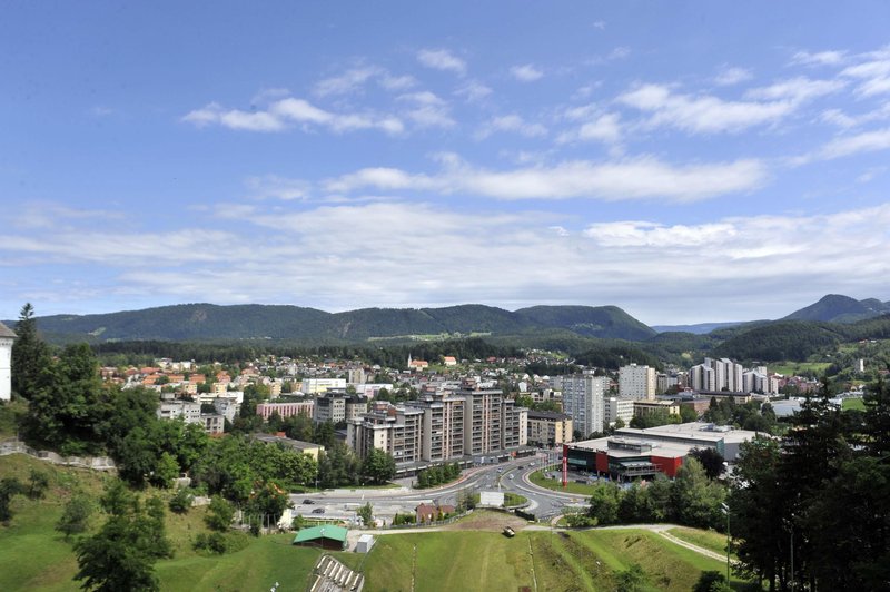 Velenjska občina zavzela za reševanje stisk: kako bo ranljivim skupinam pomagala plačati ogrevanje? (foto: Bobo)